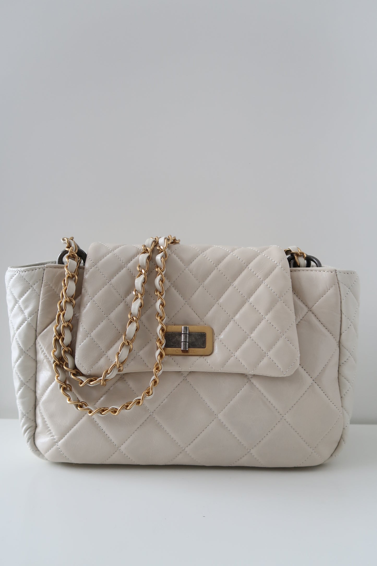 Chanel White Leather Handbag