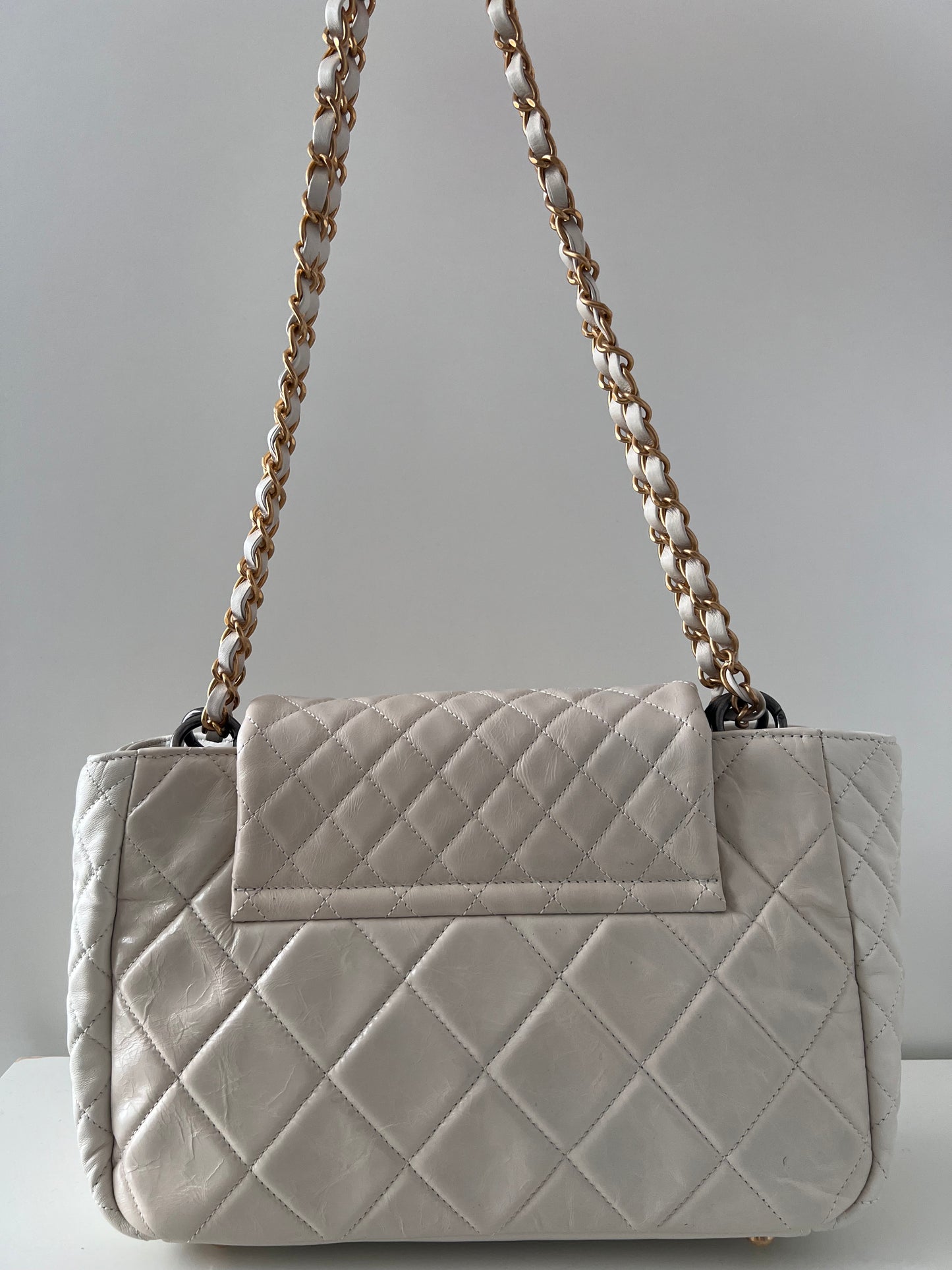 Chanel White Leather Handbag